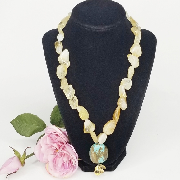 Polished Quartz Necklace w/ Turquoise Pendant - Picture 3 of 10